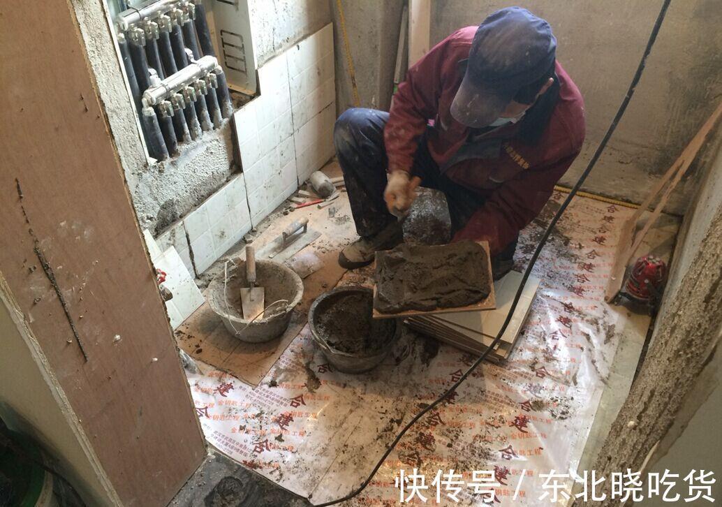 墙面|刚装修的卫生间漏水是什么原因?舍不得砸砖,可以用两种方法补漏