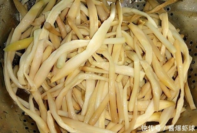 肝毒堆积,冰箱“4菜”多吃,排出毒素,肝健康