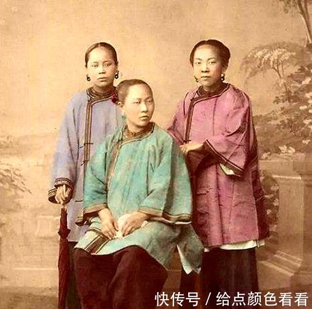 老照片|罕见老照片：犯人被绑在木棍上表情痛苦，川岛芳子与日本养父合影