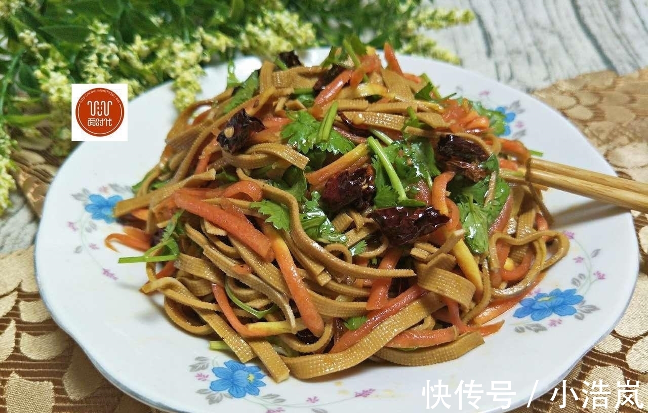 香菜|天热没食欲，应该吃这道菜，5分钟就做好，清肠开胃全家都爱！