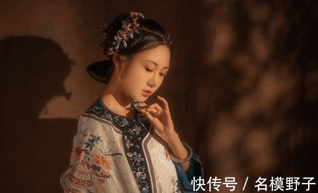 仙游#原创对联·十三副丨桃塞初逢成永诀,芸香不散共仙游