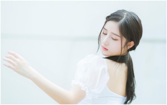 色斑变少，3个习惯是帮手，你若也做，肌肤白净，人好看