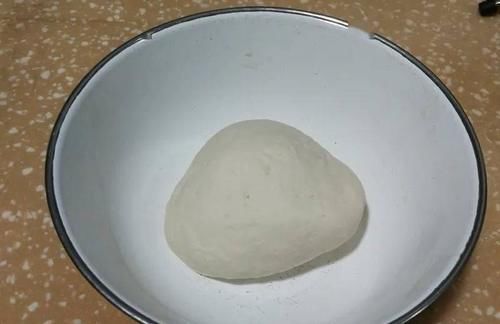 鲜香多汁小笼包，鲜美无比，吃起来满口流香