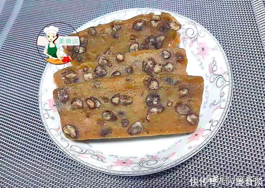 冷天红豆和此是绝配，一拌一蒸就好，又香又解馋，大人孩子都爱吃