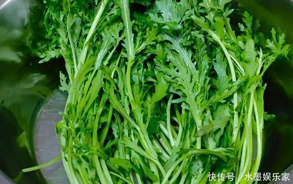 咳嗽痰多|春天，碰上“皇帝菜”多买来吃，比牛肉还养人，对咳嗽痰多特好