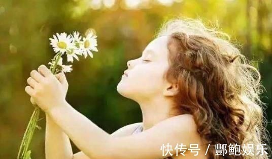 打脸|“作业写一半马桶炸了”,老师以为学生撒谎,联系父母后秒打脸