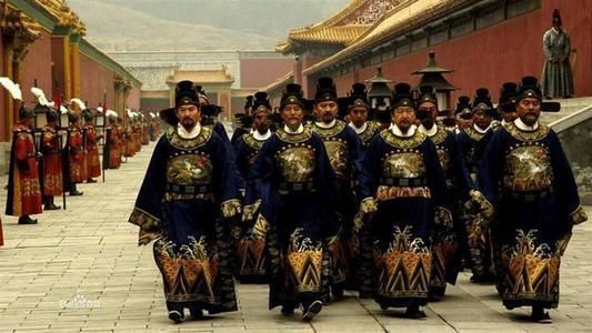 顺眼|朱元璋看宰相不顺眼,为了集权,发明了个特殊岗位