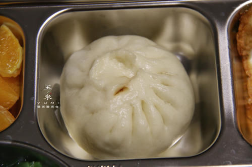 家有高一学生，早餐不将就，有荤有素，网友：量太少吃不饱