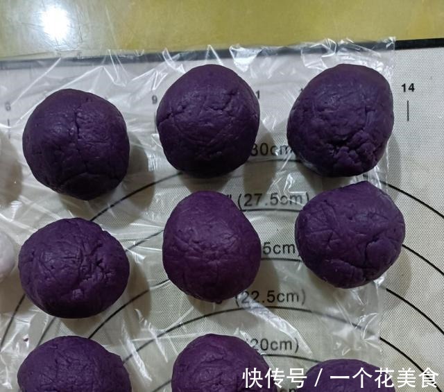 水晶紫薯糕,晶莹剔透,好吃不上火!