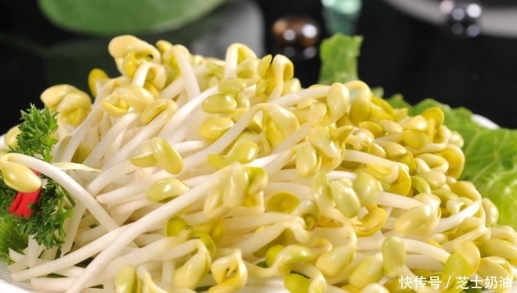 黄豆芽加此物搭配炒,常食大肚子平了,皮肤水嫩嫩,越来越年轻