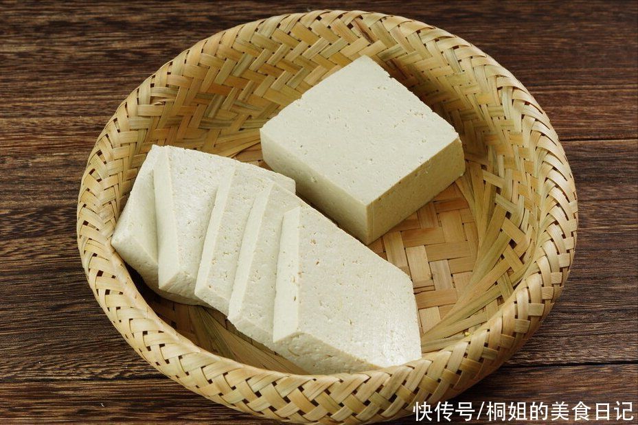 保存豆腐,不要再放冰箱了,老师傅教你一招,存放一周没问题