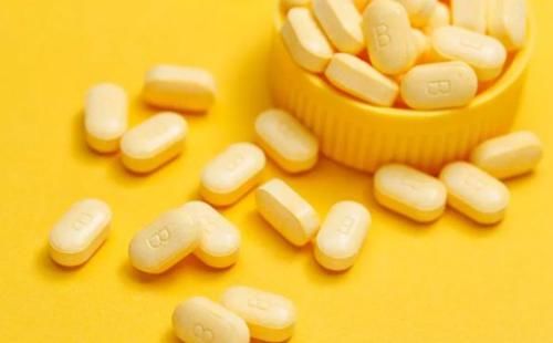 补充|老年人预防脑梗，补充叶酸很重要，如何补才正确？