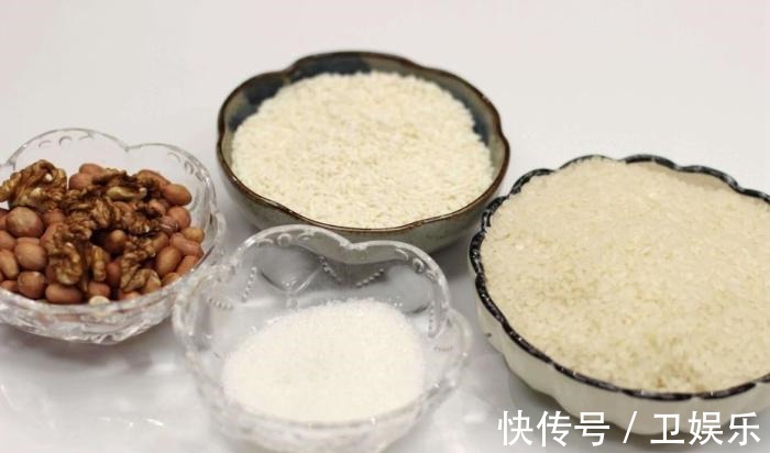 半斤大米、一把坚果，比蛋糕好吃10倍！既是零食，又是早餐！