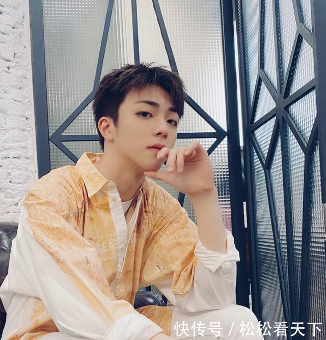 单眼皮成收割男神的利器,骨子里迸发出高级感,金高银刘雯成代表