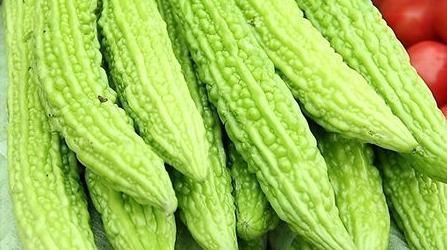 小儿腹泻|苦瓜和此物一起吃,胜过万千保健品,能利尿活血,治胃病