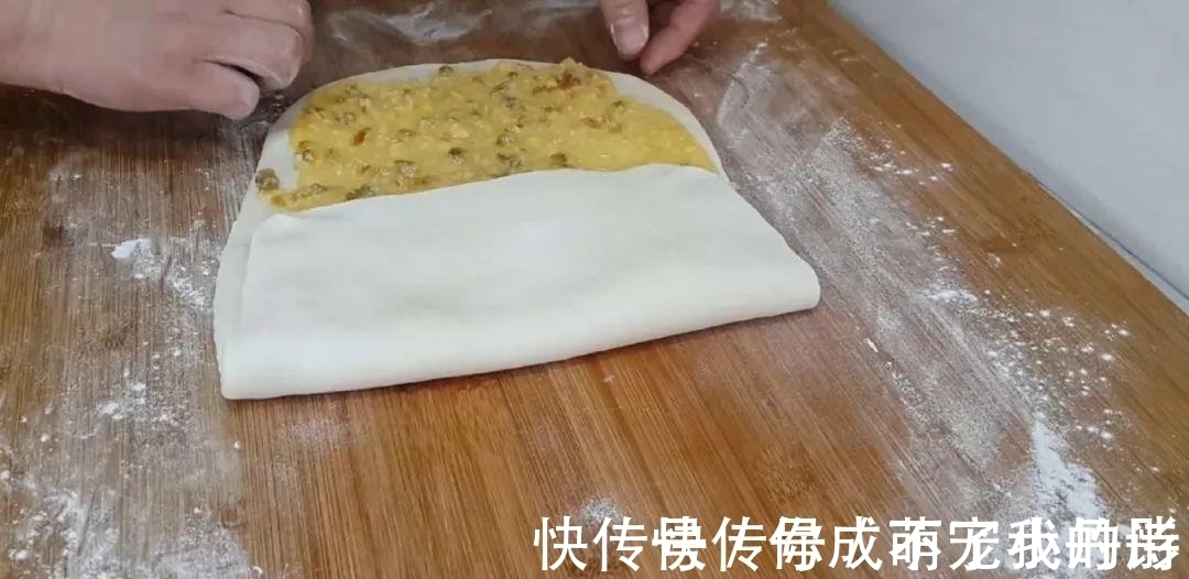 以后面粉就这样做,一次炸一锅,个个香酥掉渣,比油条麻花还好吃