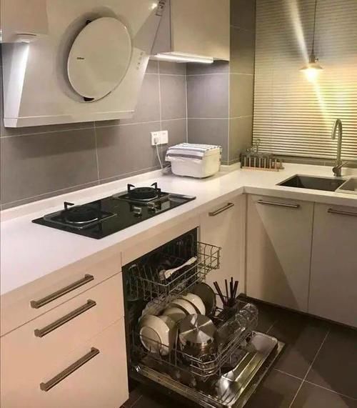 油烟机|厨房最该装的8件“神器”,让厨房不再“脏乱差”,不再“油腻”