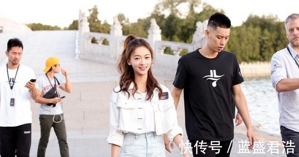 绯闻女友|33岁林书豪回归CBA，曝绯闻女友，女方长相甜美，两人合照很般配！