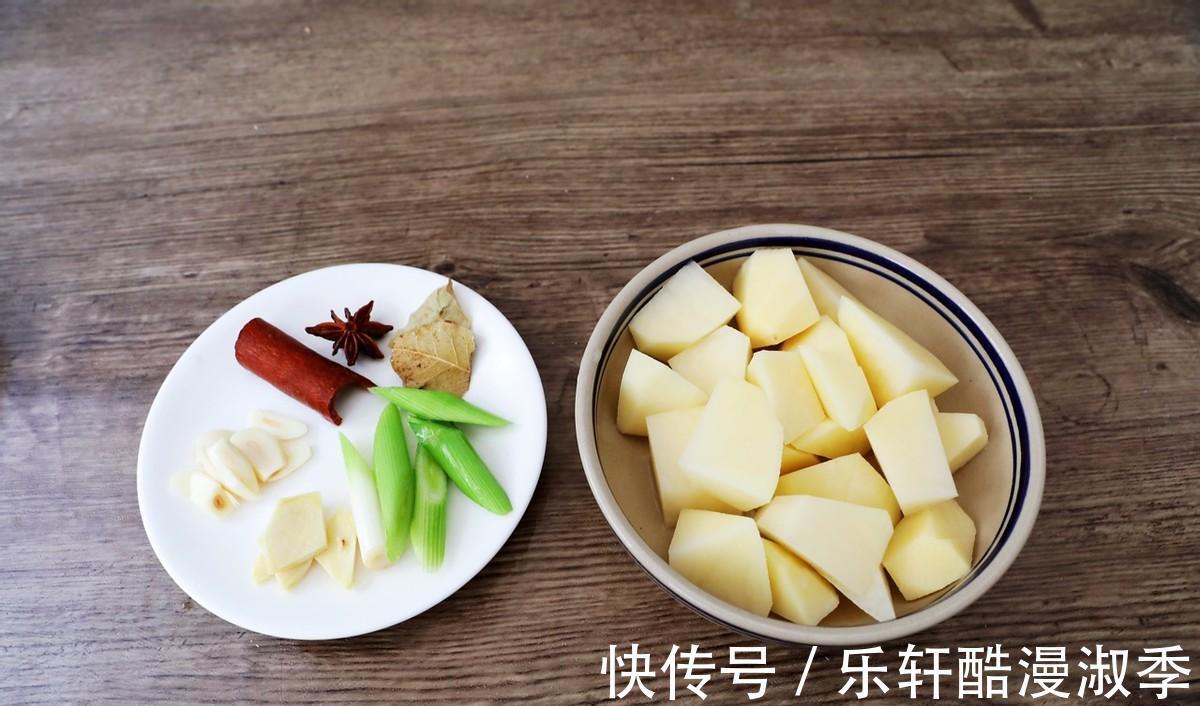 可口|好吃可口鲍鱼炖排骨，在家制作，美味又健康