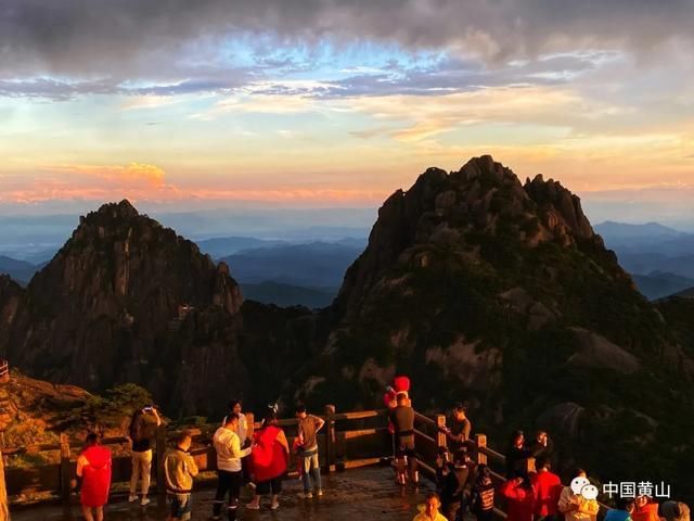 寻秋记|「黄山寻秋记」暮色黄山 心神向往