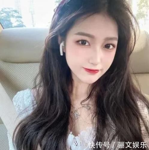 女孩子|女孩子感觉“很low”的3发型,男生却“贼稀罕”,臭妹妹快get