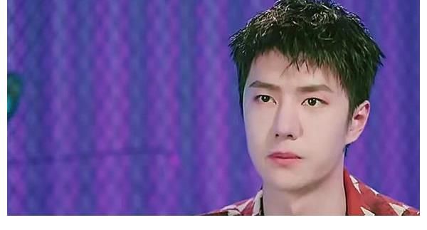 神情|《街舞》王一博另有使命！眼界不同以往了，神情变得严肃