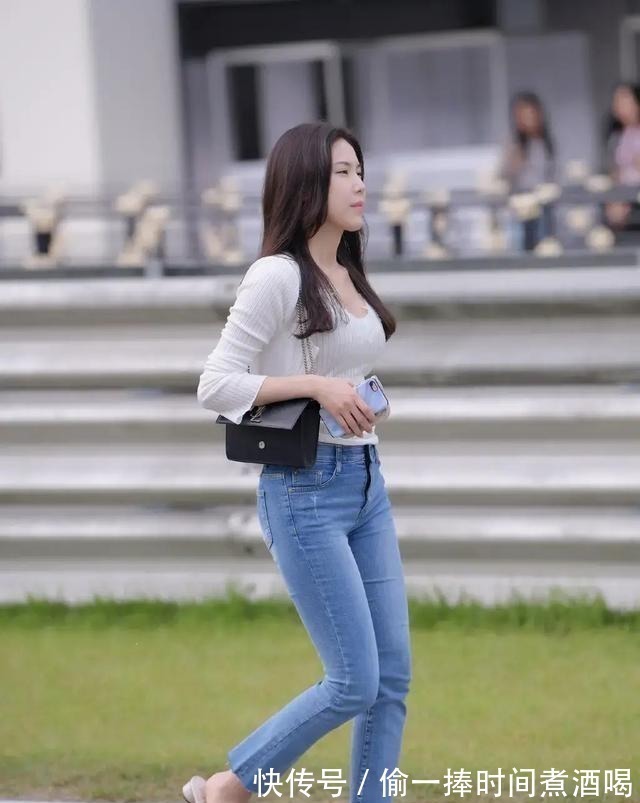 身材","m":"5e1db306ea925554730df6489a8e2aa462b29724","nlabel":"stat_3044503230:zm.news.so.com:5aaD55qE55S15b2x5LiW55WM,pageType_zmt,glevel_3","ntag":"tfashion;sfashion_时尚;kfashion_1:打底裤;cfashion_P:时尚:针织毛衣:针织