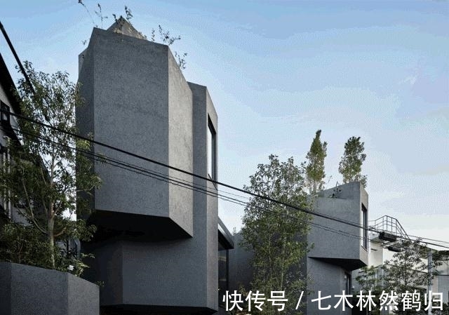 施工方|日本396㎡混凝土别墅，设计完美，施工方却怒斥：太难了