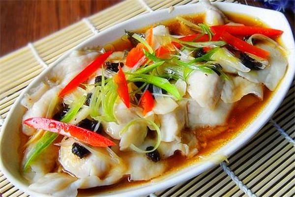 惊蛰节气吃成都过江鱼，鲜嫩味醇解馋过瘾，春季应季美食首选