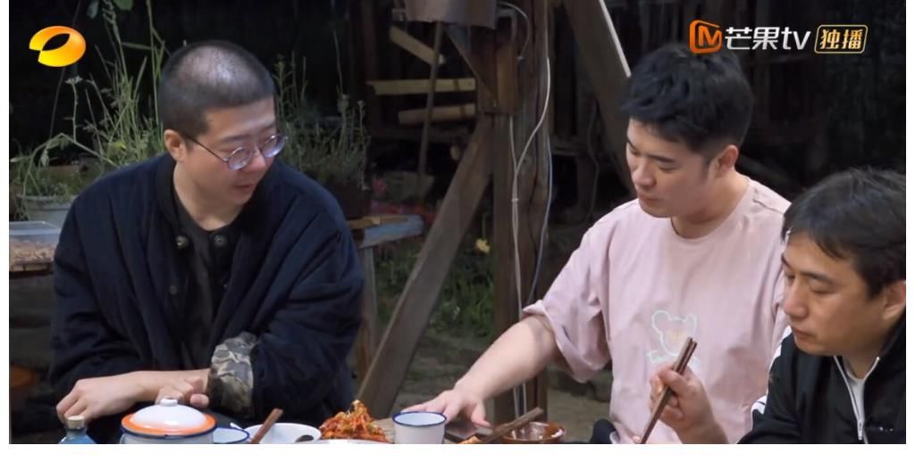 真面目|那英参加向往的生活，揭开了这档节目的真面目，口碑也直线上升。