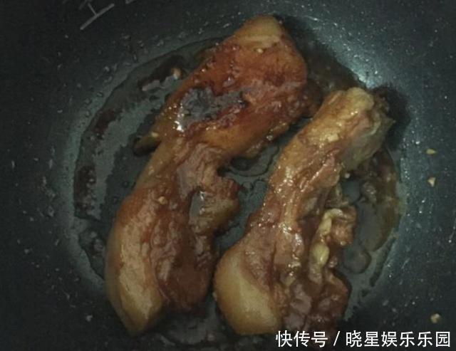 猪肉教你用电饭锅做,好吃不腻,出锅后比烤肉还香,孩子超爱吃!