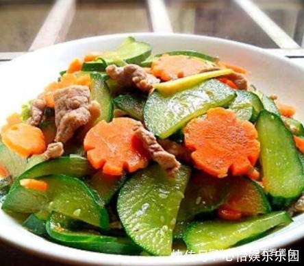 倒入|解馋开胃的几道家常菜,招待客人撑得起场面,吃完都赞不绝口!