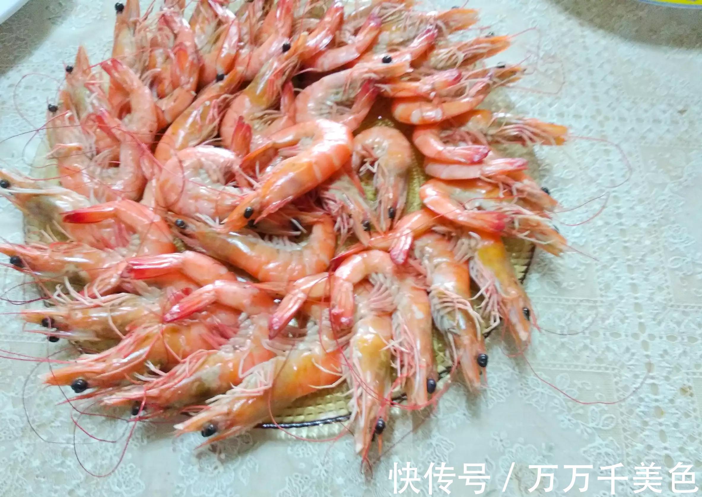 国庆家宴,媳妇忙活4个点做了8道菜,哥哥:难怪时间长,都是硬菜