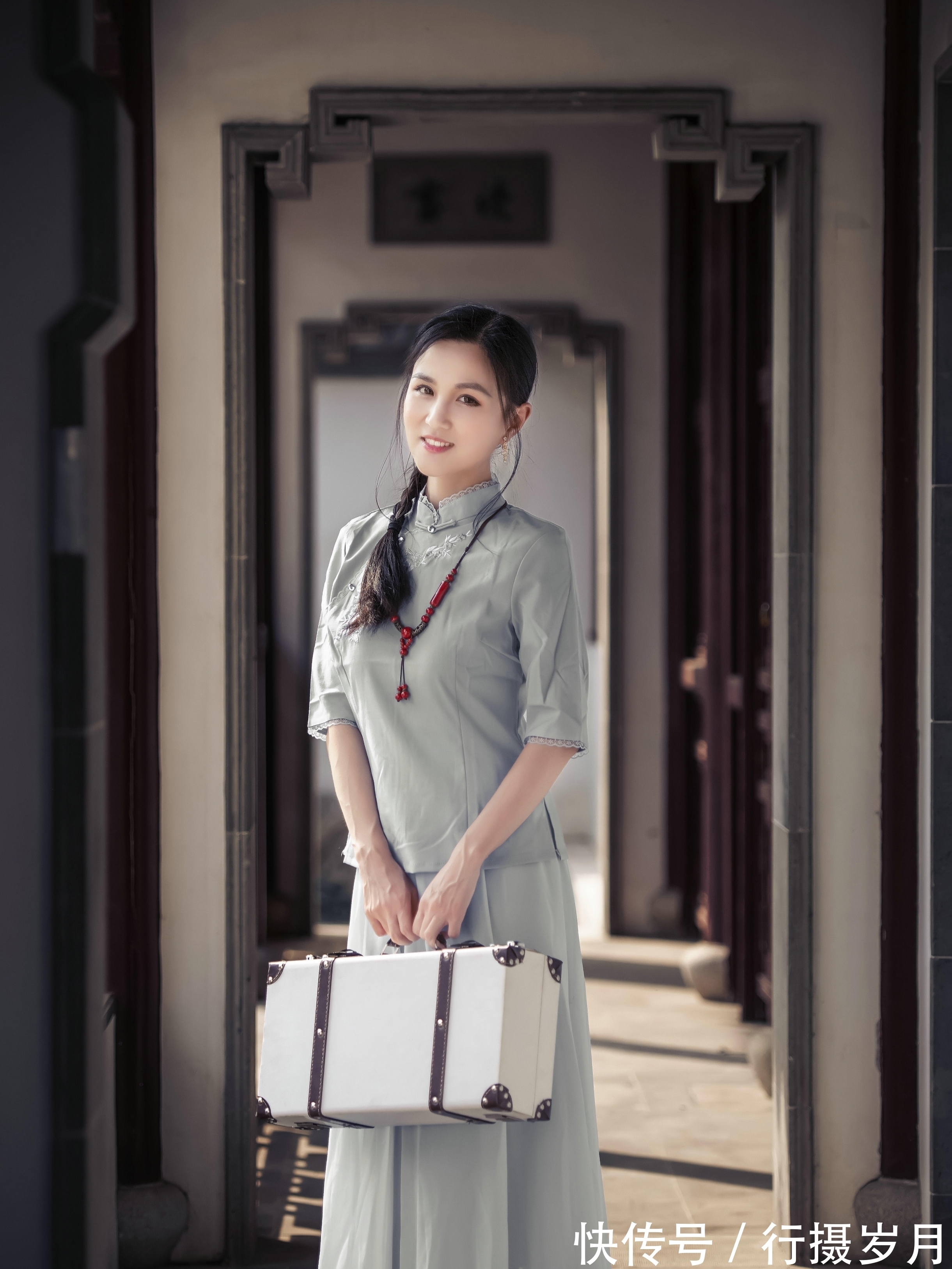 身体@有一种思念,在身体里流转,铅华不染