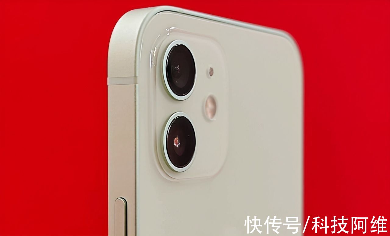 iphone|从6299元跌至3989元，苹果A14+1200万，还有顶级IP68防尘防水