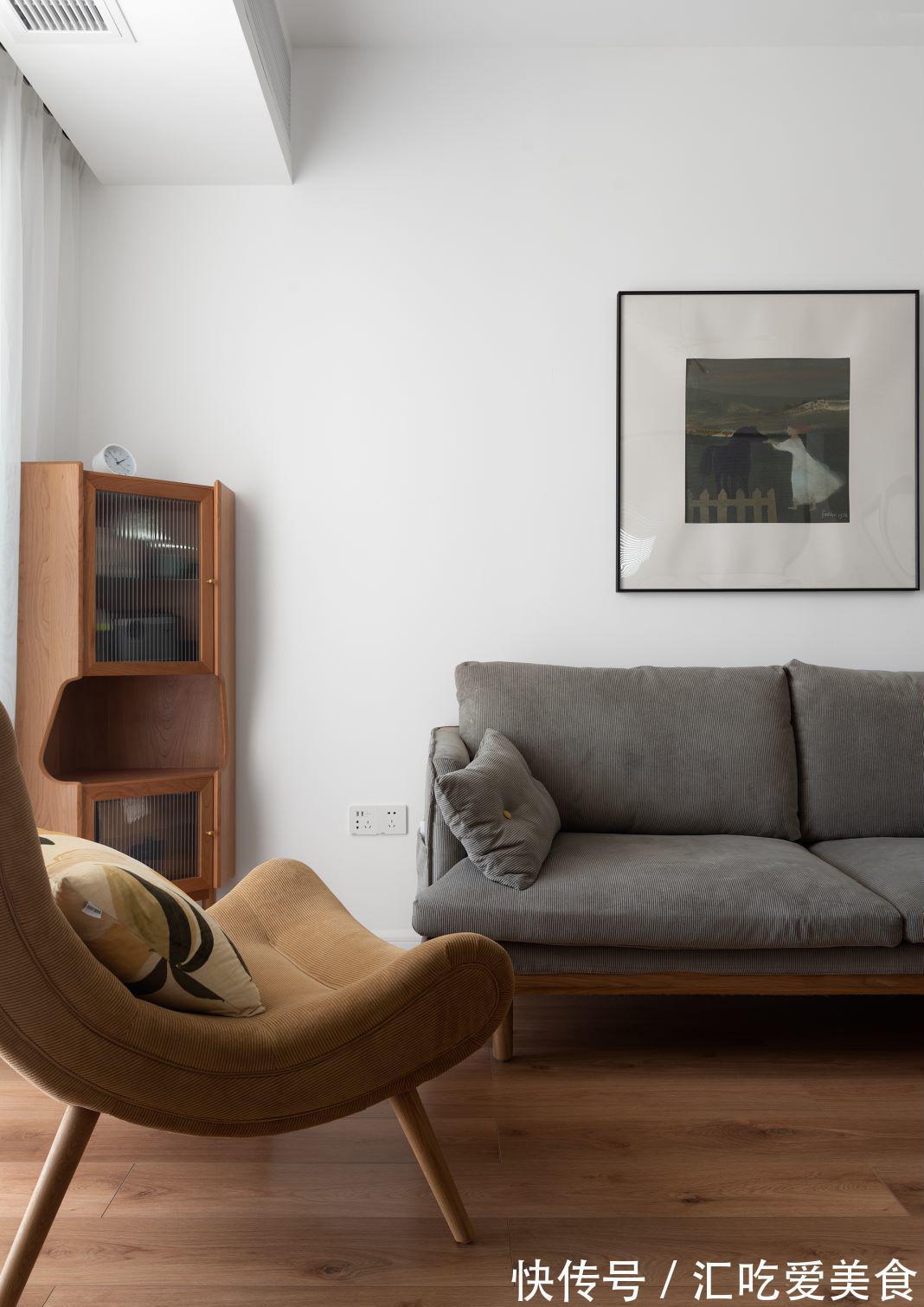 收纳|客厅不要茶几和电视,77㎡越住越大,室内干净清爽,把人深深迷住