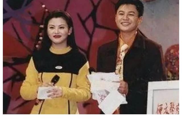 主持人|改版升级！盘点快乐大本营经历过的改版，初代主持人竟不是何炅