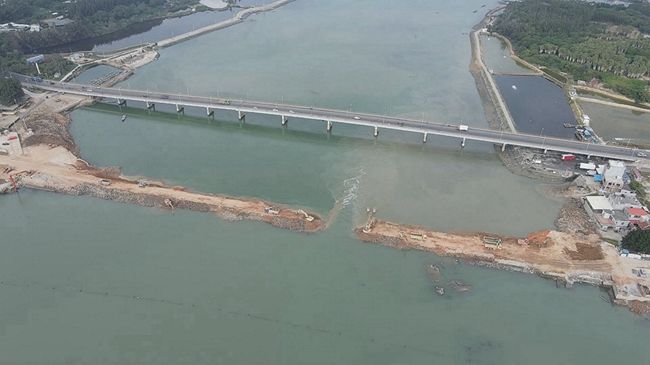 东山湾|60年海堤“功成身退” 福建东山拆除八尺门海堤保护海洋生态