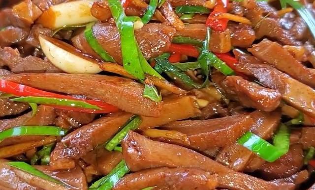 吃一斤它，相当于吃10斤菠菜，5斤鸡蛋，40元一斤，再贵也别不舍