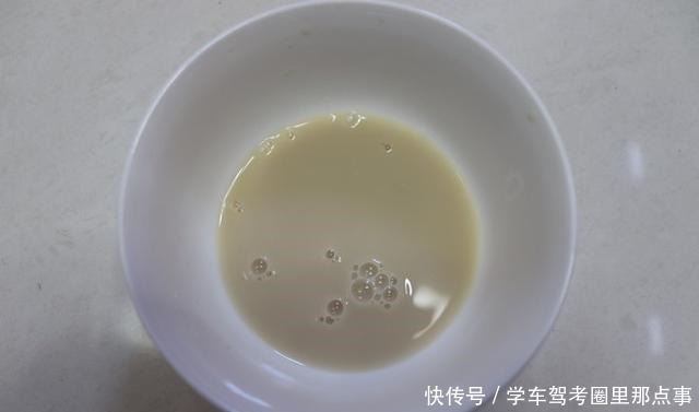 花卷懒人吃法,不用卷不用捏,筷子一压,3分钟搞定全家早餐!