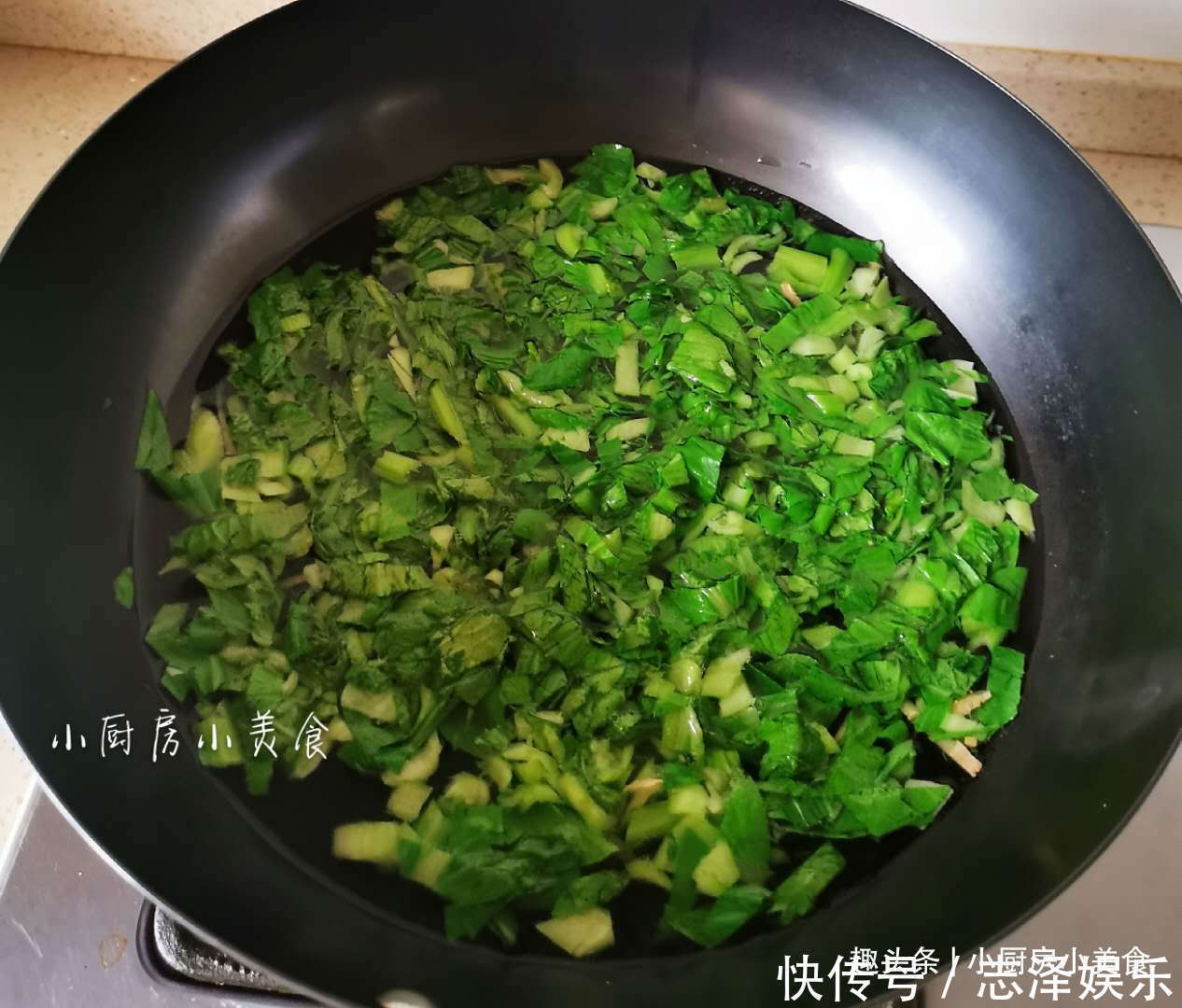  晚餐做一碗清汤，一绿一白，去油腻，多吃瘦身不长胖
