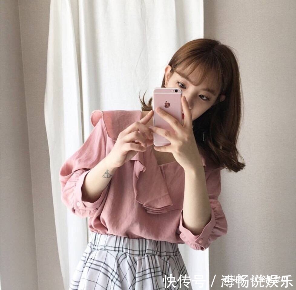 发型|初秋小香风穿搭,配洋气的时髦发型,小女生秒变大女神