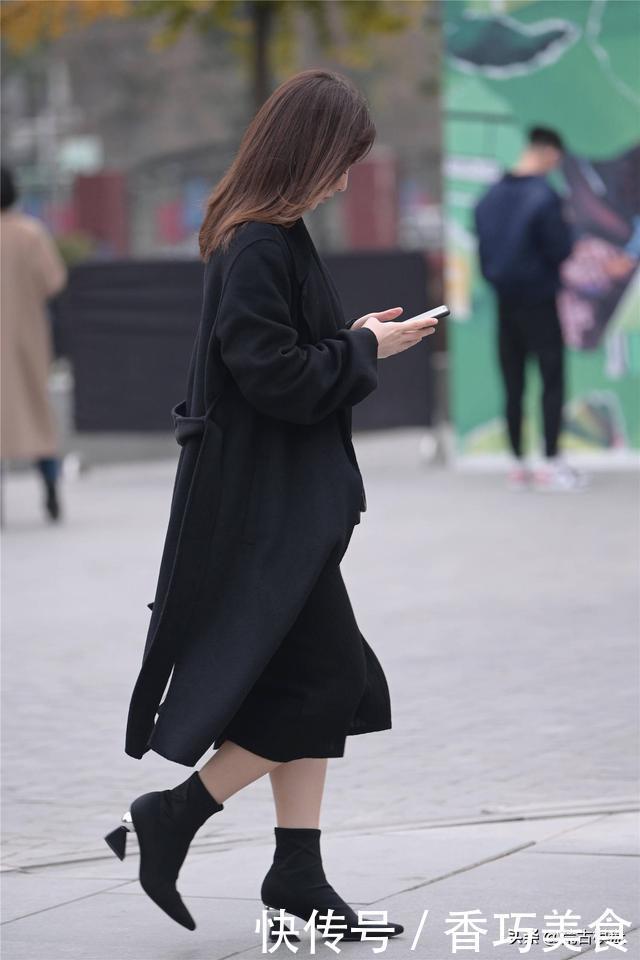 冬天的短靴，要搭配出层次感，才会显得非常高级又时髦