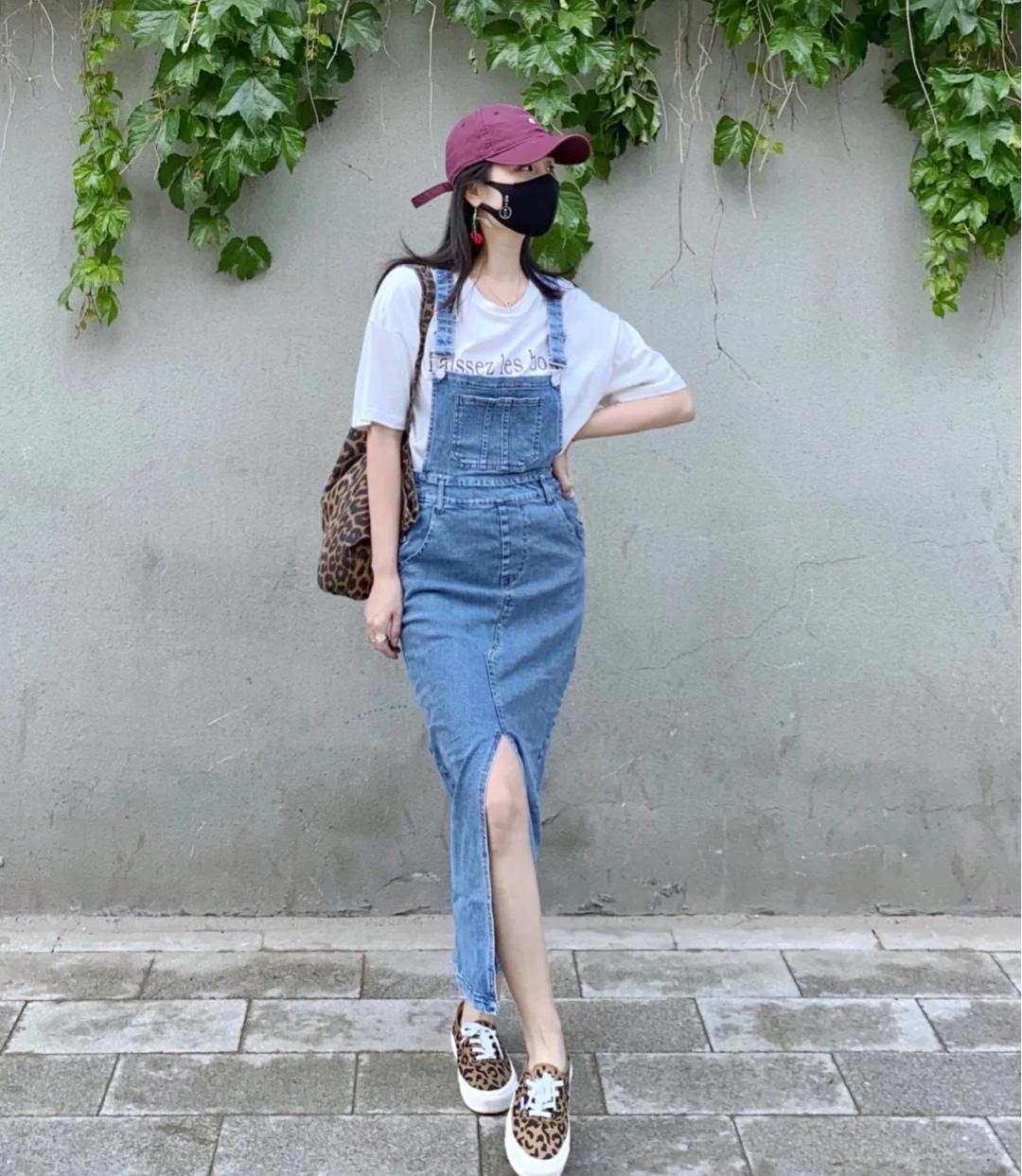 搭配|秋季,矮个子的搭配指南,白色衬衫搭配背带裤可甜可咸,显高显瘦