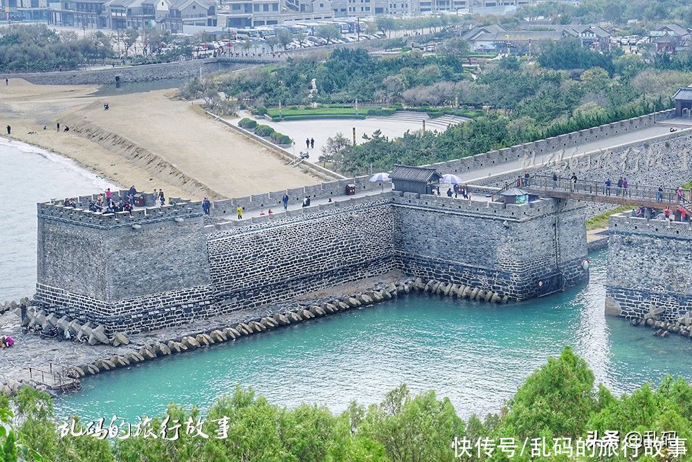 山东巡抚|山东这处5A景区，是“八仙过海”起源地，门口匾额却少有人能读对