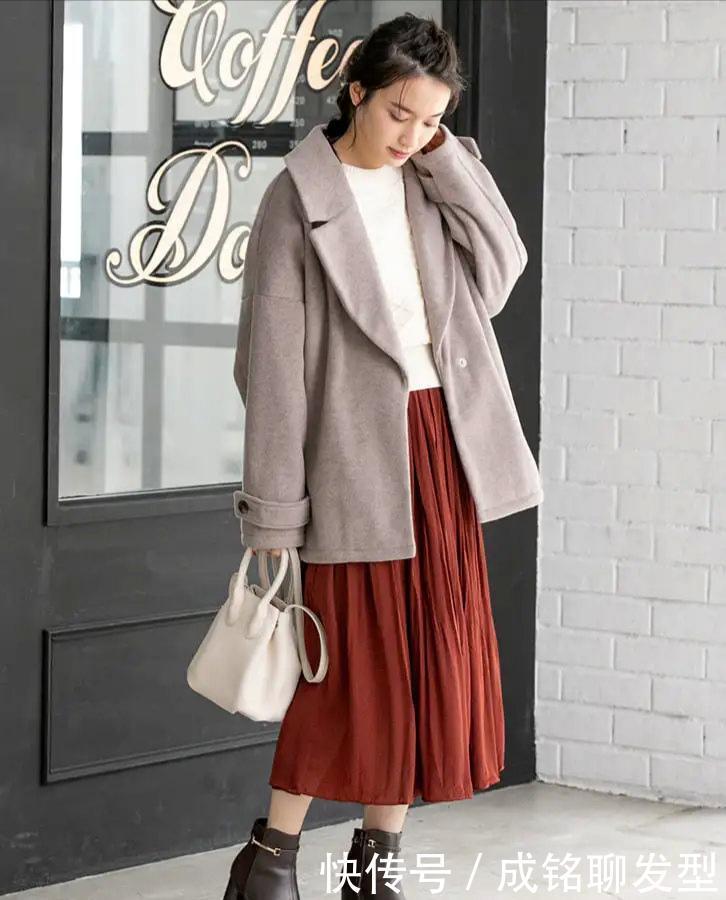 学会|冬天穿裙子也很美,选对款式学会冬装搭配,保暖时尚又显贵气