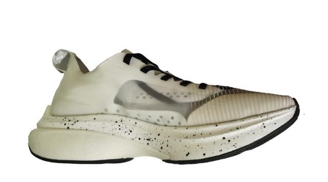 碳板跑鞋 新鞋谍照看个够!安踏又出新科技,匹克碳板跑鞋终于变帅了!