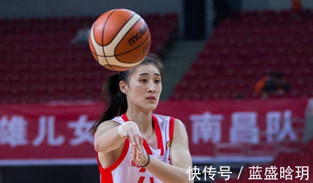 颜值|18岁,首次亮相WCBA!身高187cm,女篮顶级颜值!又美又能打啊!