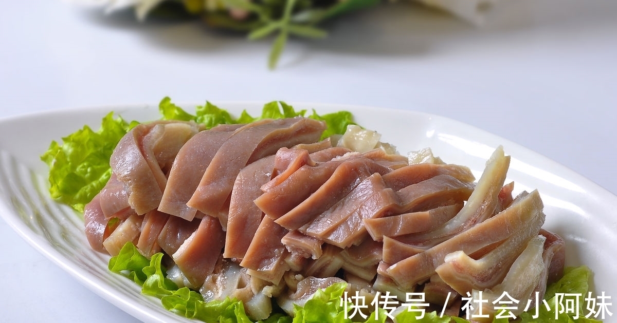 美味|教你营养美味的金针菇拌猪肚,简单易做又爽口解馋,一盘都不够吃
