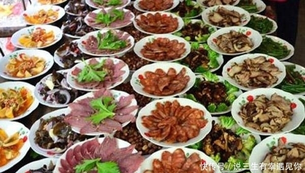 带你走进农村酒席！让你看见不一样的出餐方式！